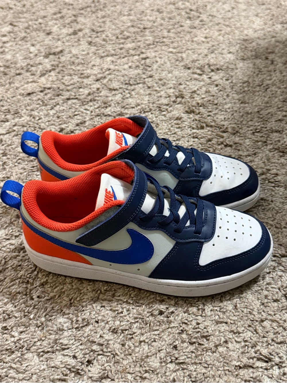 Nike Kids Court Borough sneakers